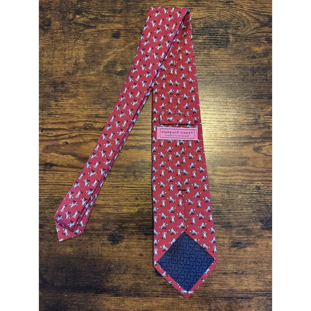 Vineyard Vines Men's Woven 100% Silk Tie - Red - Bull/Toro Animal Print